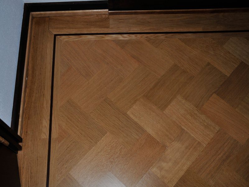 Tafelparkett Eiche geschliffen und versiegelt